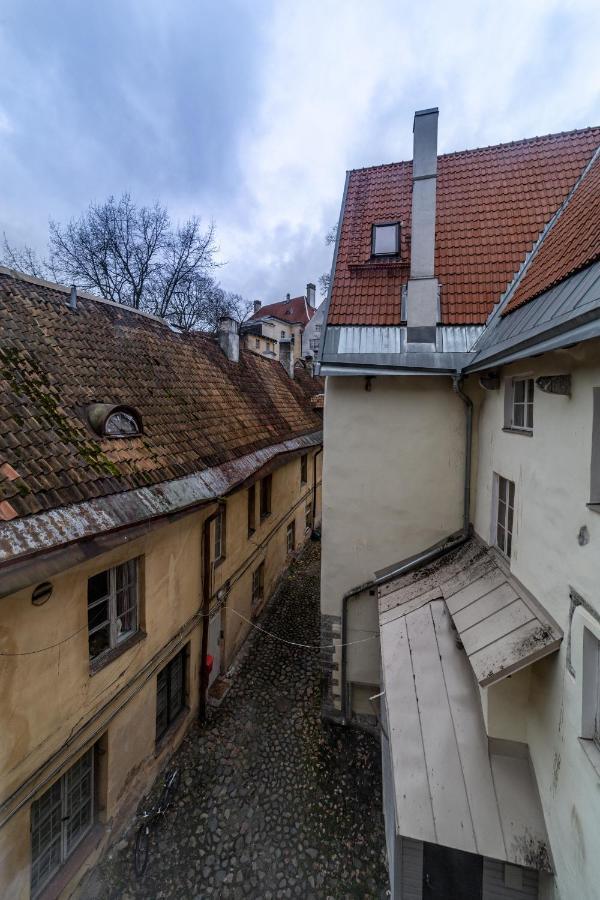 Roofs Of The Old Tallinn Guest House מראה חיצוני תמונה
